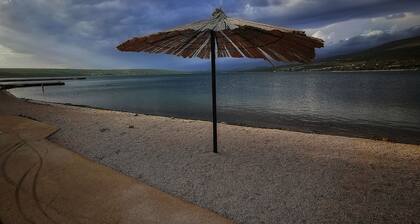 Cozy family apartment with great sea view!