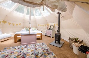 Cabin - Luxury Bell Tent in Suffolk (Saxmundham)