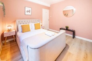 1 Schlafzimmer, Bügeleisen/Bügelbrett, WLAN, Bettwäsche