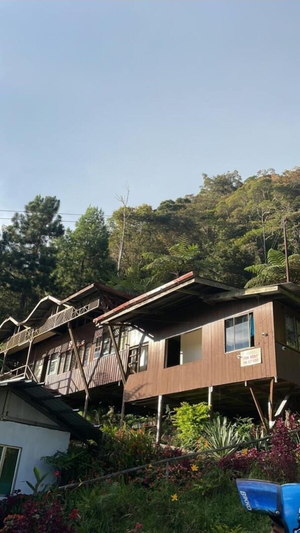 Exterior - Mountain resthouse (Ranau)