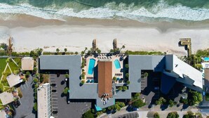 Exterior - Lavish 4th Floor Oceanfront King Room (Pawleys Island)