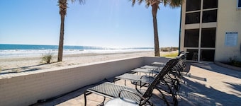 Lavish 4th Floor Oceanfront King Room
