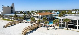 Lavish 4th Floor Oceanfront King Room