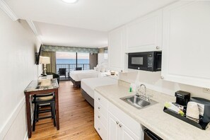 WiFi, bed sheets - Beaches and Dreams 6th Flr Oceanfront Room (Pawleys Island)