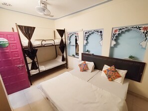 Family Double Room | 1 bedroom, soundproofing, free WiFi, bed sheets