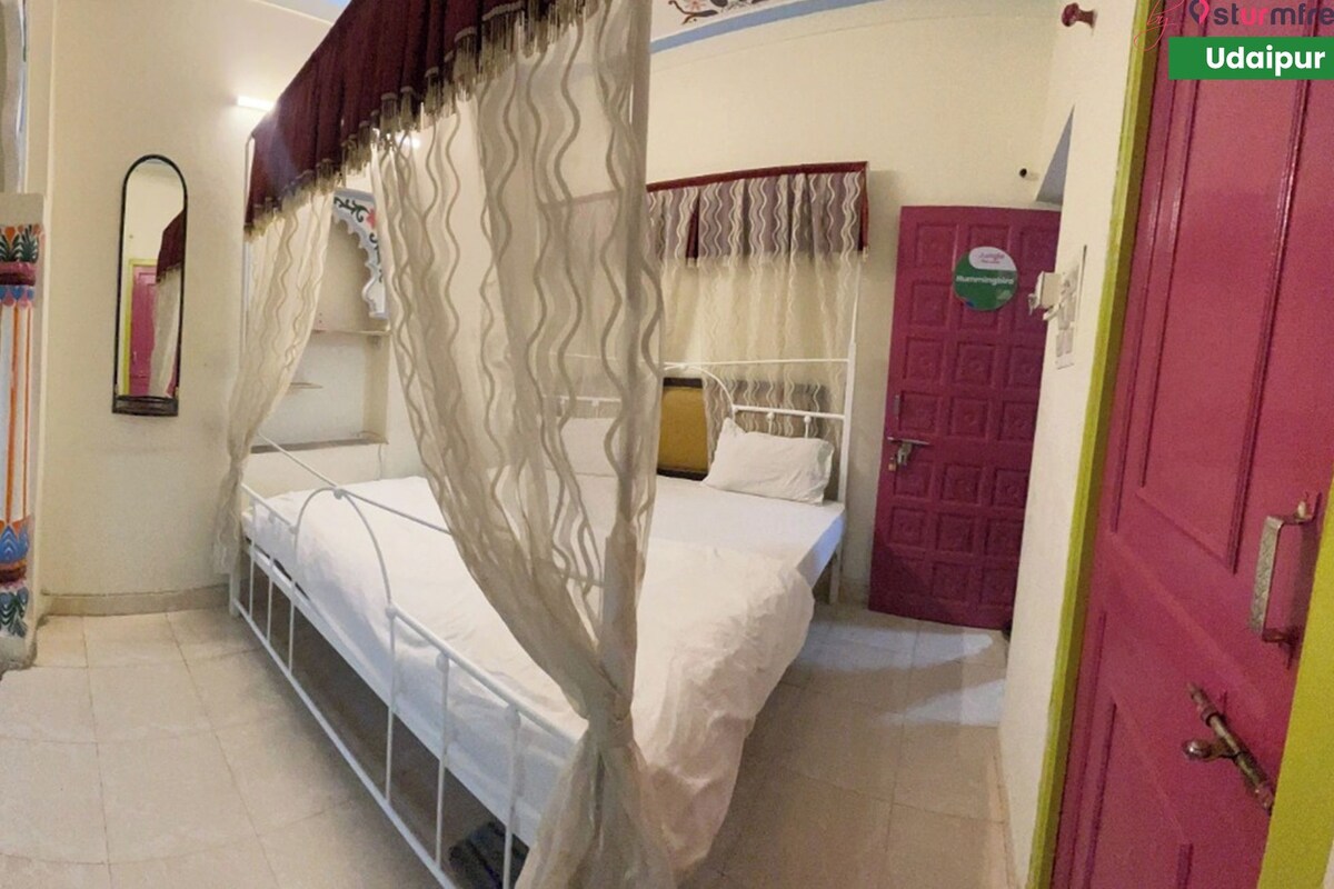 Phòng đôi Superior, 1 giường cỡ queen | Phòng cách âm, truy cập Internet không dây miễn phí, bộ trải giường 