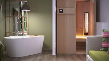 Suite, Sauna | Daunenbettdecken, Minibar, Zimmersafe, Schreibtisch