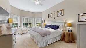 6 quartos, ferros/tábuas de passar roupa, Wi-Fi, roupa de cama