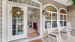 Exterior detail - Inn Like a Lamb | Pool, Hot Tub, Fire Pit, Putting Green | Dog Pet Friendly (South Haven)