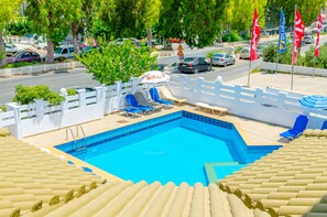 Alberca al aire libre por temporada 