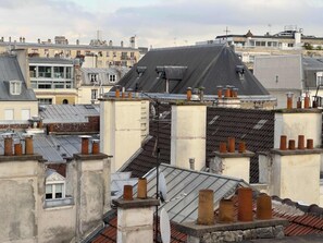 Exterior - Dreamy Rive Gauche / Modern 2 Bed Apt in Paris (Paris)