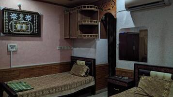 Quarto casal luxo | 1 quarto, quartos à prova de som, ferros/tábuas de passar roupa