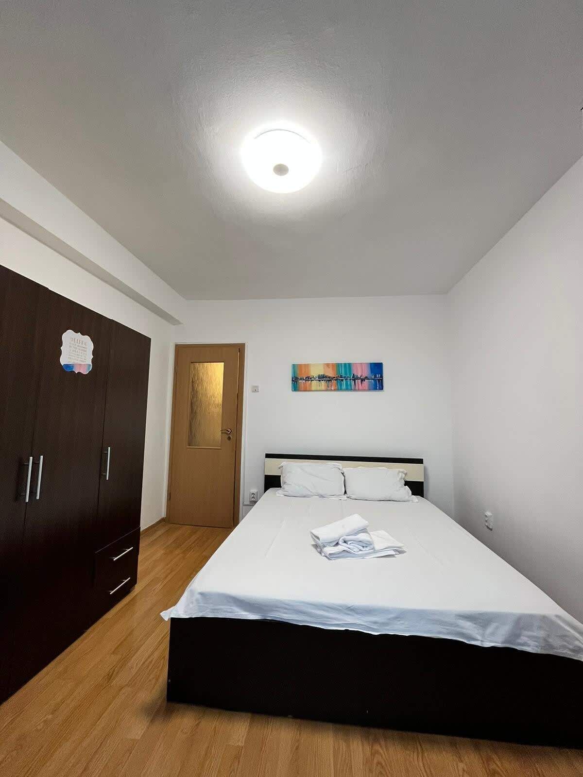 1 soverom, skrivebord, strykejern/-brett og wi-fi