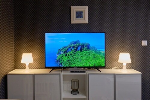 Joy City Stay Versului 8