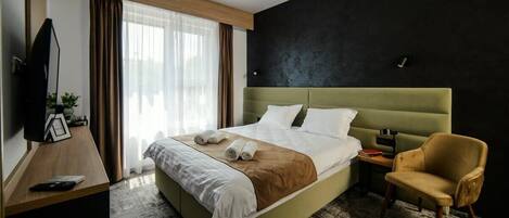 1 多间卧室、办公桌、熨斗/熨衣板、WiFi