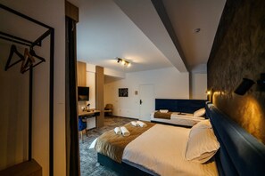 Room - GBU Home - Azure Room Executive (Timișoara)
