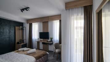 1 chambre, bureau, fer et planche à repasser, Wi-Fi