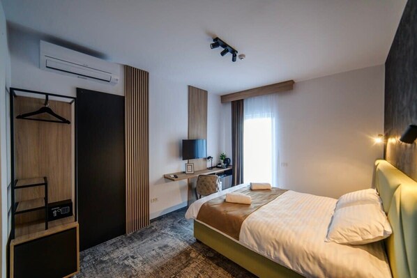 1 室のベッドルーム、デスク、アイロン / アイロン台、WiFi