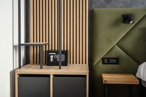 1 slaapkamer, een bureau, een strijkplank/strijkijzer, wifi