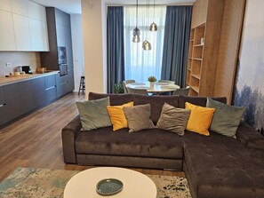 TV, offices - Joy City Stay Nord One N2-66 (Timișoara)