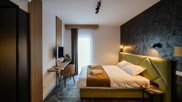 1 bedroom, iron/ironing board, WiFi