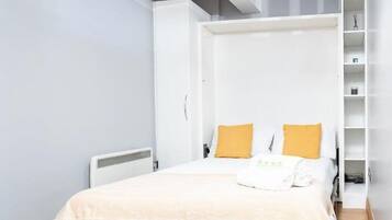 Strygejern/strygebræt, Wi-Fi, sengetøj