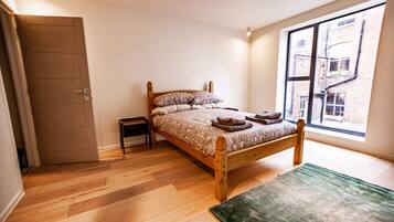 Apartment | 2 bedrooms, iron/ironing board, free WiFi