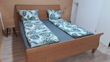 1 habitación, wifi y ropa de cama