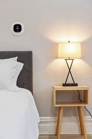 1 habitación, wifi y ropa de cama