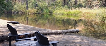 Buck and Does - 20' - Sleeps up to 4 -  Restrooms and Showers are only a short walk away.