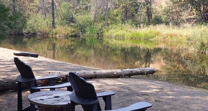 Buck and Does - 20' - Sleeps up to 4 - Restrooms and Showers are only a short walk away.