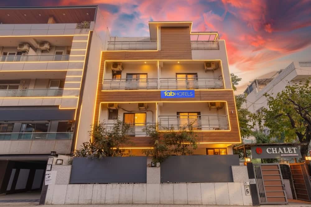 FabHotel Kular