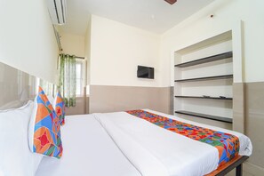 Egyptian cotton sheets, premium bedding, in-room safe