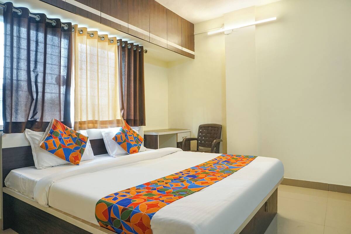 Deluxe Room | Egyptian cotton sheets, premium bedding, in-room safe, free WiFi