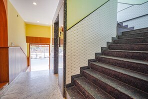 Lobby - FabHotel BNS Comforts (Bengaluru)