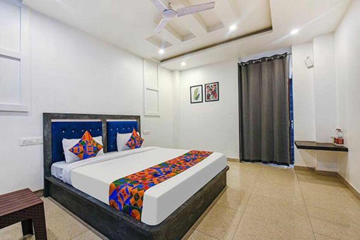 Premium Room | Egyptian cotton sheets, premium bedding, in-room safe, free WiFi