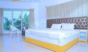 Deluxe Room | Egyptian cotton sheets, premium bedding, in-room safe, soundproofing - Fabhotel Octagon Beach Resort (Marakkanam)