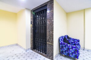 Lobby - Fabhotel Narayana (Barakpur)