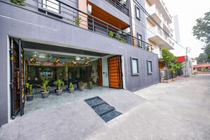 Property entrance - Fabhotel Naina Residency (Rishikesh)