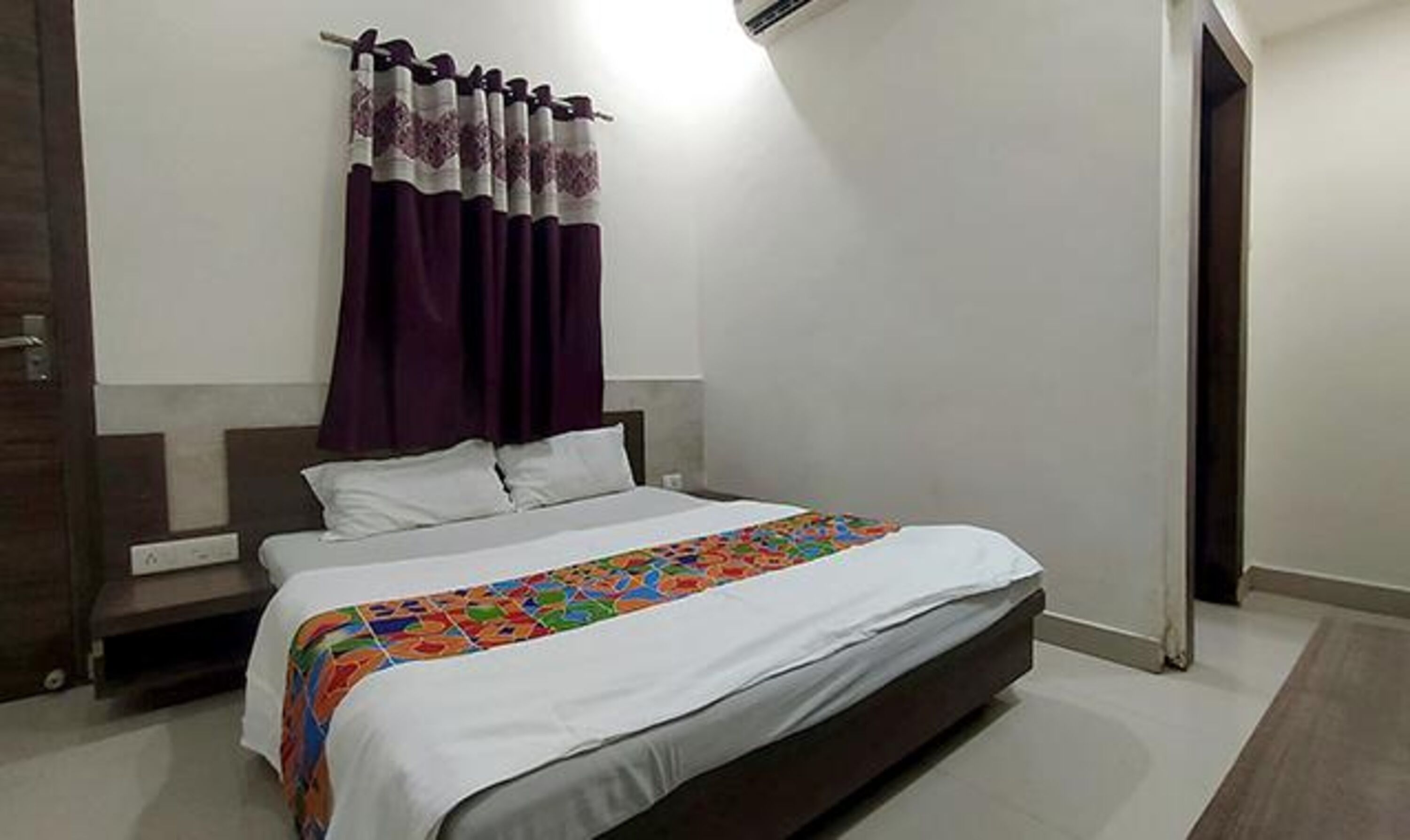 Fabexpress Blue Star in Ujjain Find Hotel Reviews, Rooms, and Prices