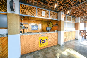 Reception - Fabhotel Kgf (Kasauli)