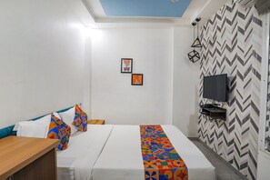 Egyptian cotton sheets, premium bedding, in-room safe