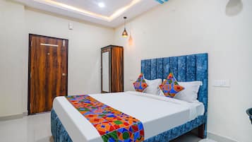 Egyptian cotton sheets, premium bedding, in-room safe