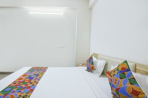 Egyptian cotton sheets, premium bedding, in-room safe