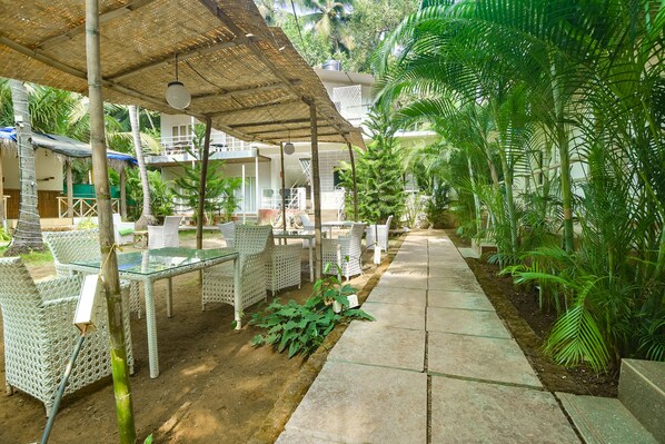 Restaurant - Fabhotel La Volga (Morjim)