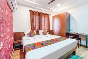 Rom – deluxe | Sengetøy i egyptisk bomull, sengetøy av topp kvalitet og safe på rommet