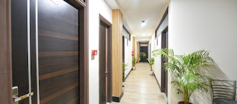 Fabhotel Ess Pee Grand