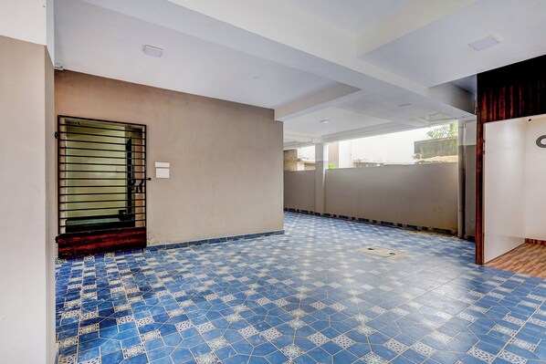 Parking - FabHotel Home Tree Service Apartment I (Chennai)