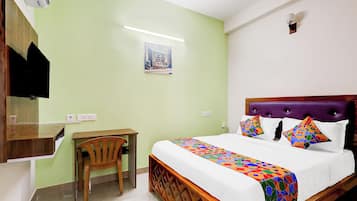 Egyptian cotton sheets, premium bedding, in-room safe