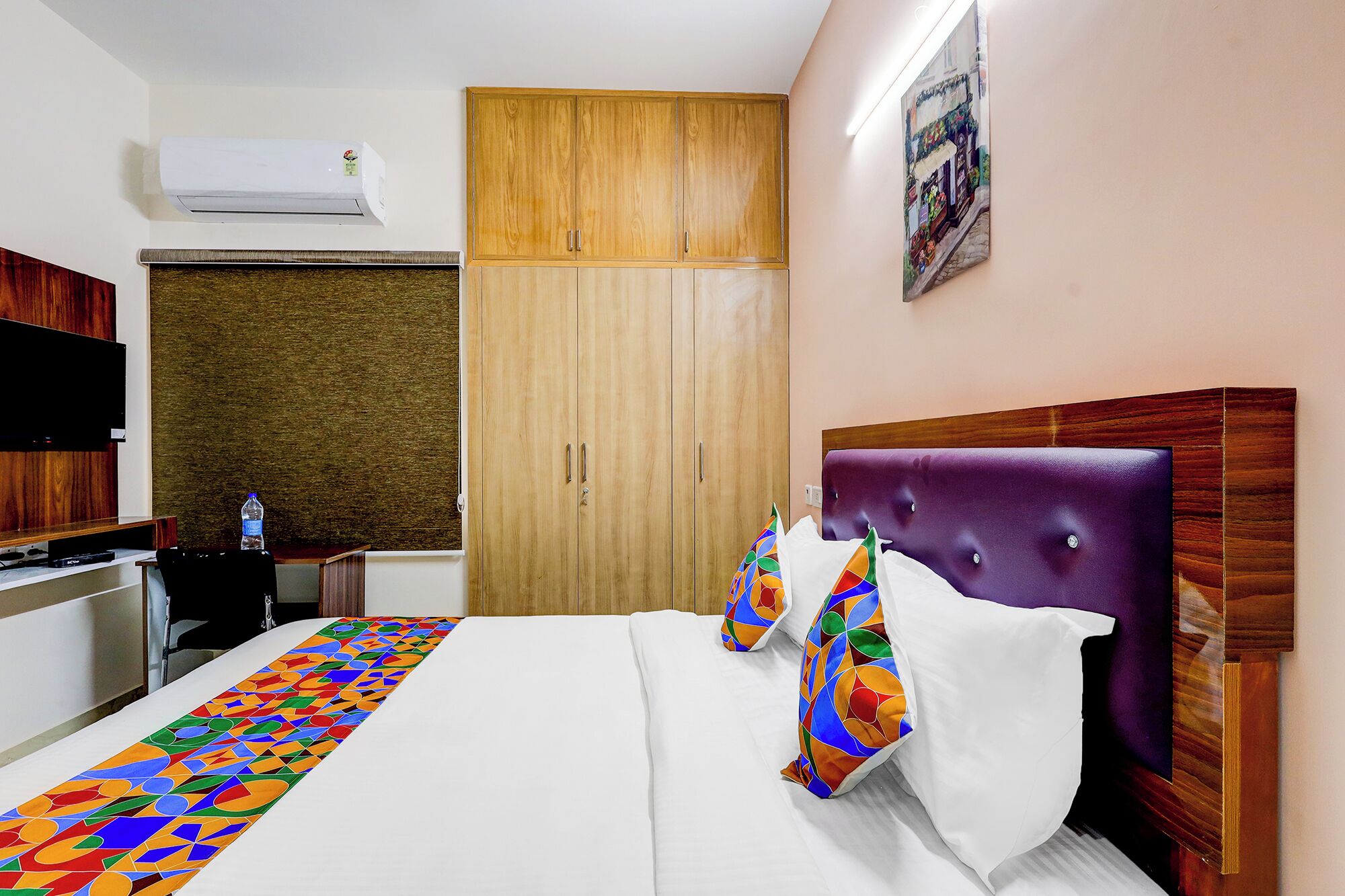 Egyptian cotton sheets, premium bedding, in-room safe